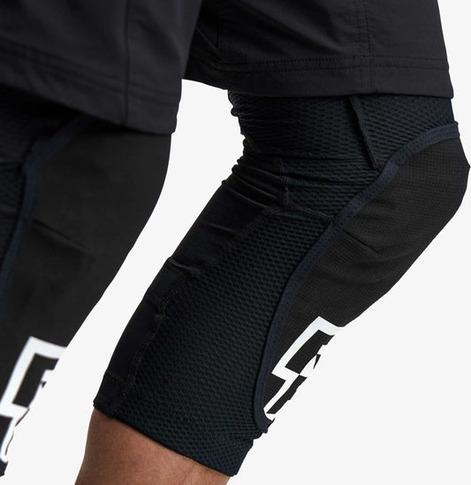 Race Face | Covert Knee Guard